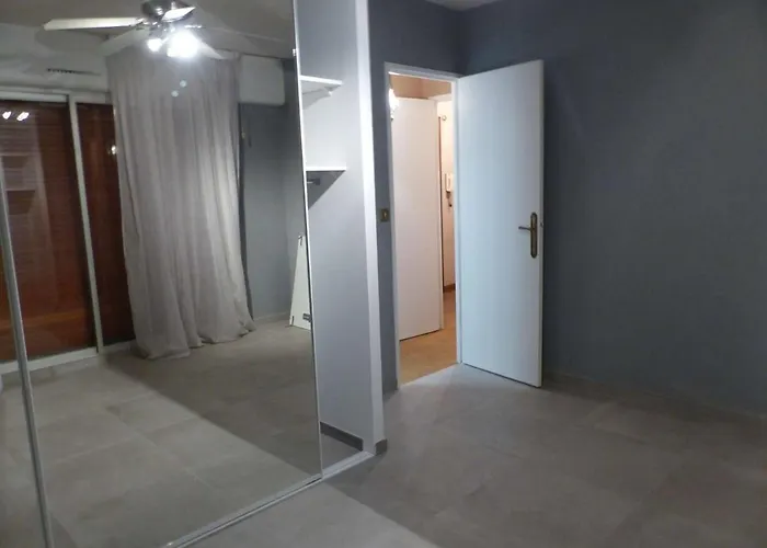 Rénové Au Lavandou - Terrasse, Clim, Centre-ville - Fr-1-308-123 Appartamento